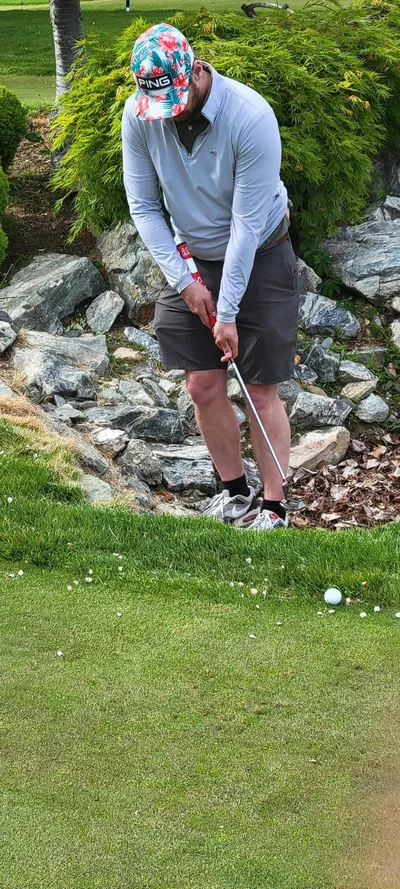 Kovner putt from the rough